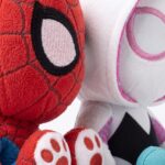 Kit 2 Pelúcias Homem-Aranha e Spider-Gwen 30cm - Imagem 2