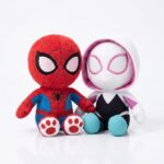 Kit 2 Pelúcias Homem-Aranha e Spider-Gwen 30cm